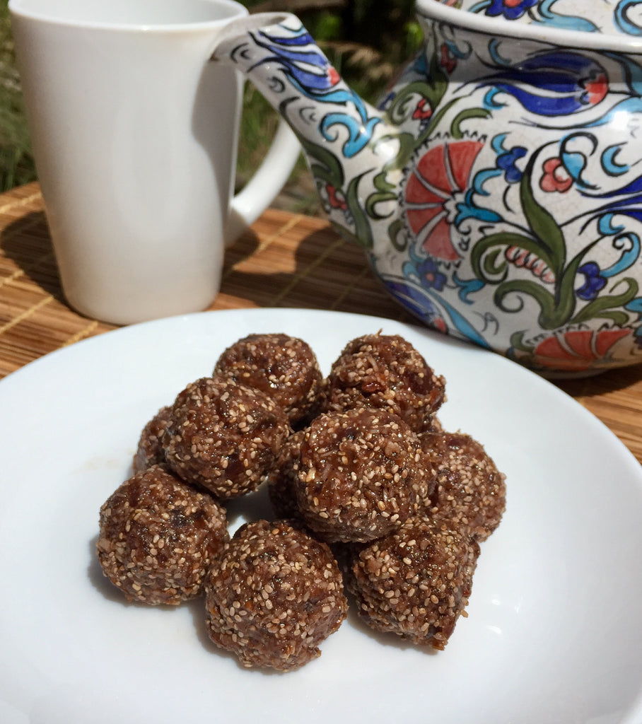 Chia Macadamia Date Bonbons